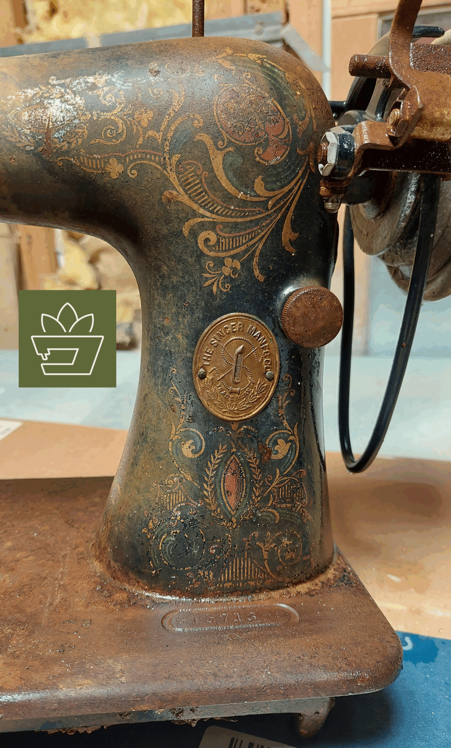 Gilded Threads: Preserving Antique Sewing Machine Decals
