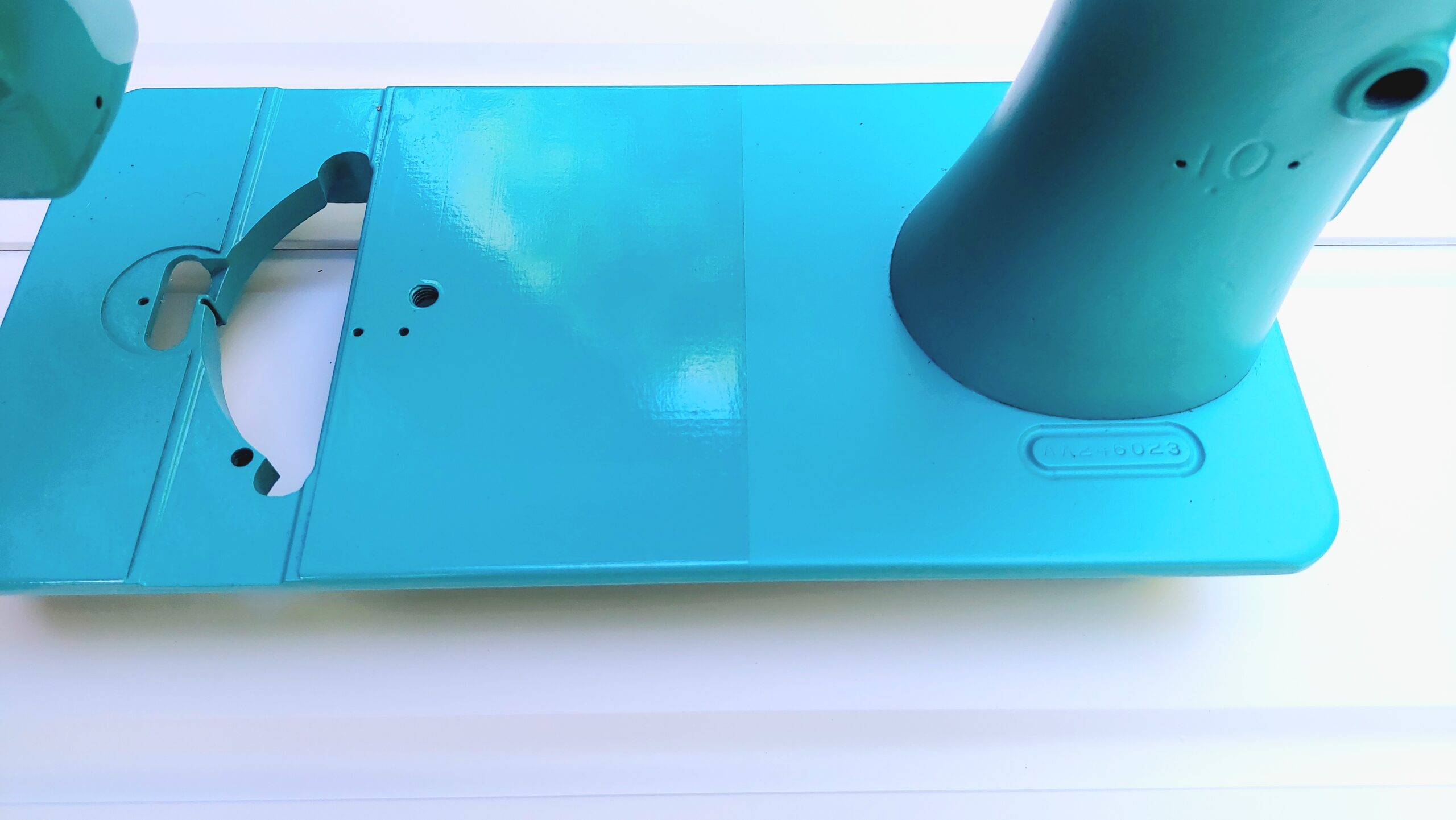 Gloss or Matte? Choose the Clear Coat for Your Painted Sewing Machine