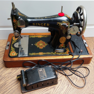 "Flora" Antique 1919 Singer Electric Sewing Machine - Model 128 with bentwood case