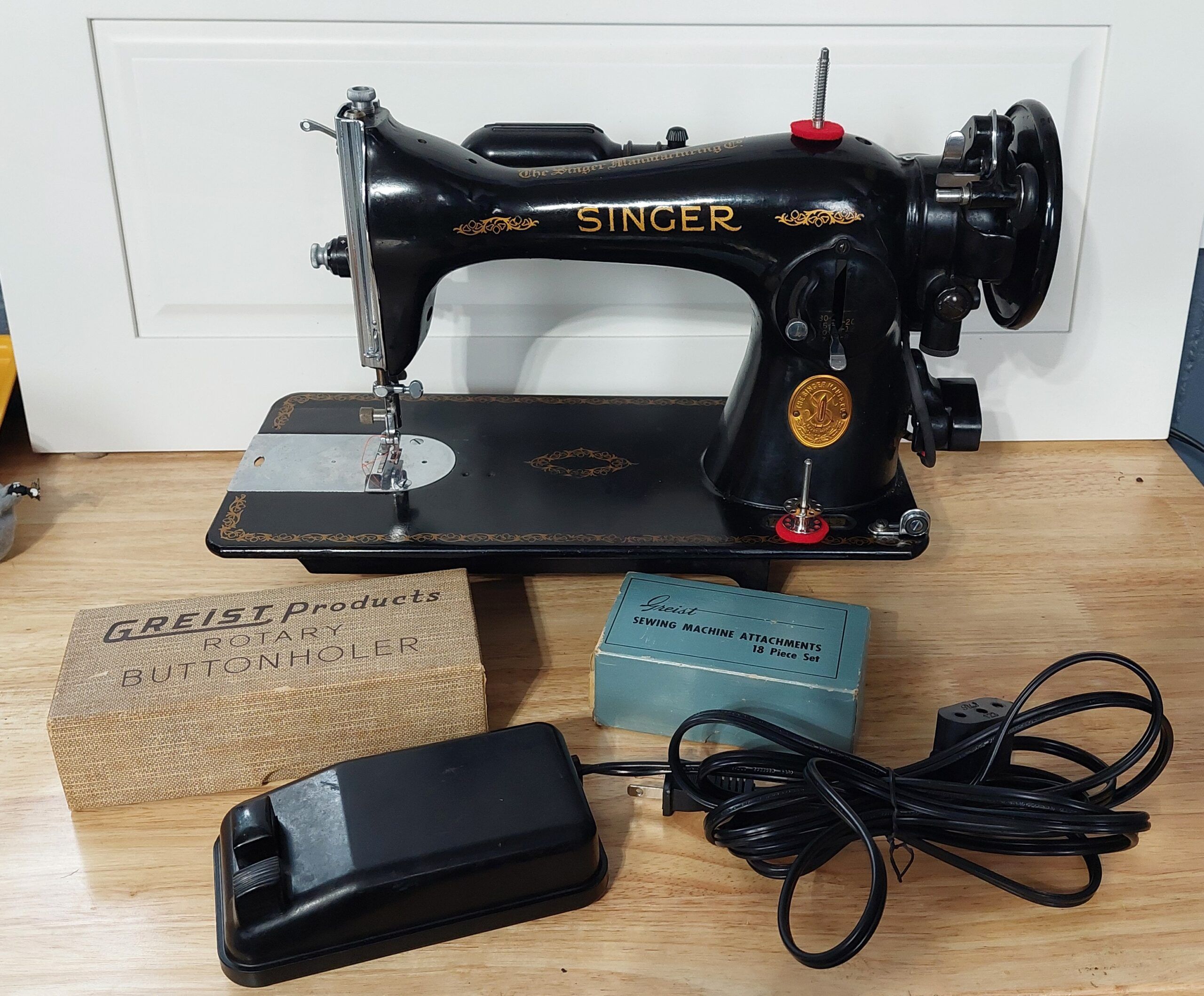 1948 Singer 15-91 Sewing Machine