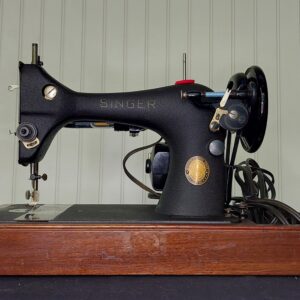 1952 Singer 128 Sewing Machine